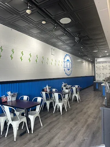 Área interior para comer en Don Chuy’s Tako Yonkers